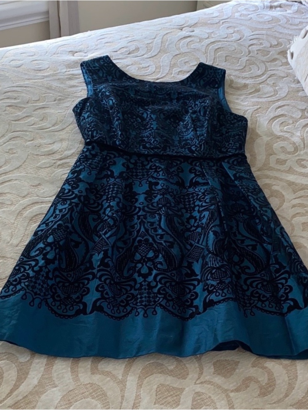 Beige by ECI Teal Black Velvet Fit & Flare Dress Size 6 - Picture 10 of 11